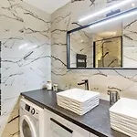 Effeil Tower Luxury Apartment Trocadero -2 Bedrooms